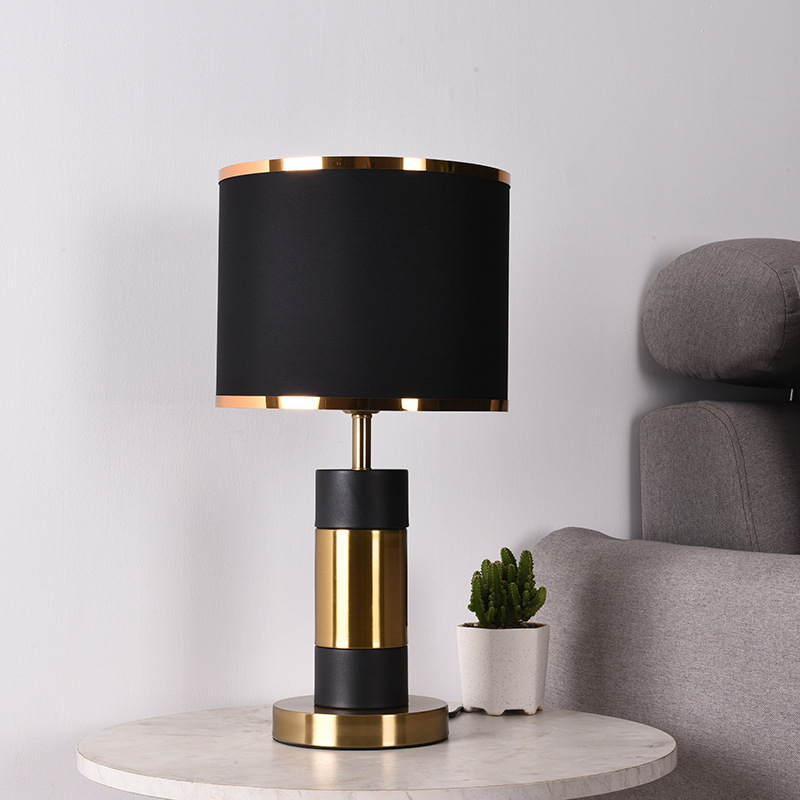 Nordic New Economy Bedside LED Table Lamps Living Room Metal Desk Lamps Eye Protection Bedside Reading Lamp Lights