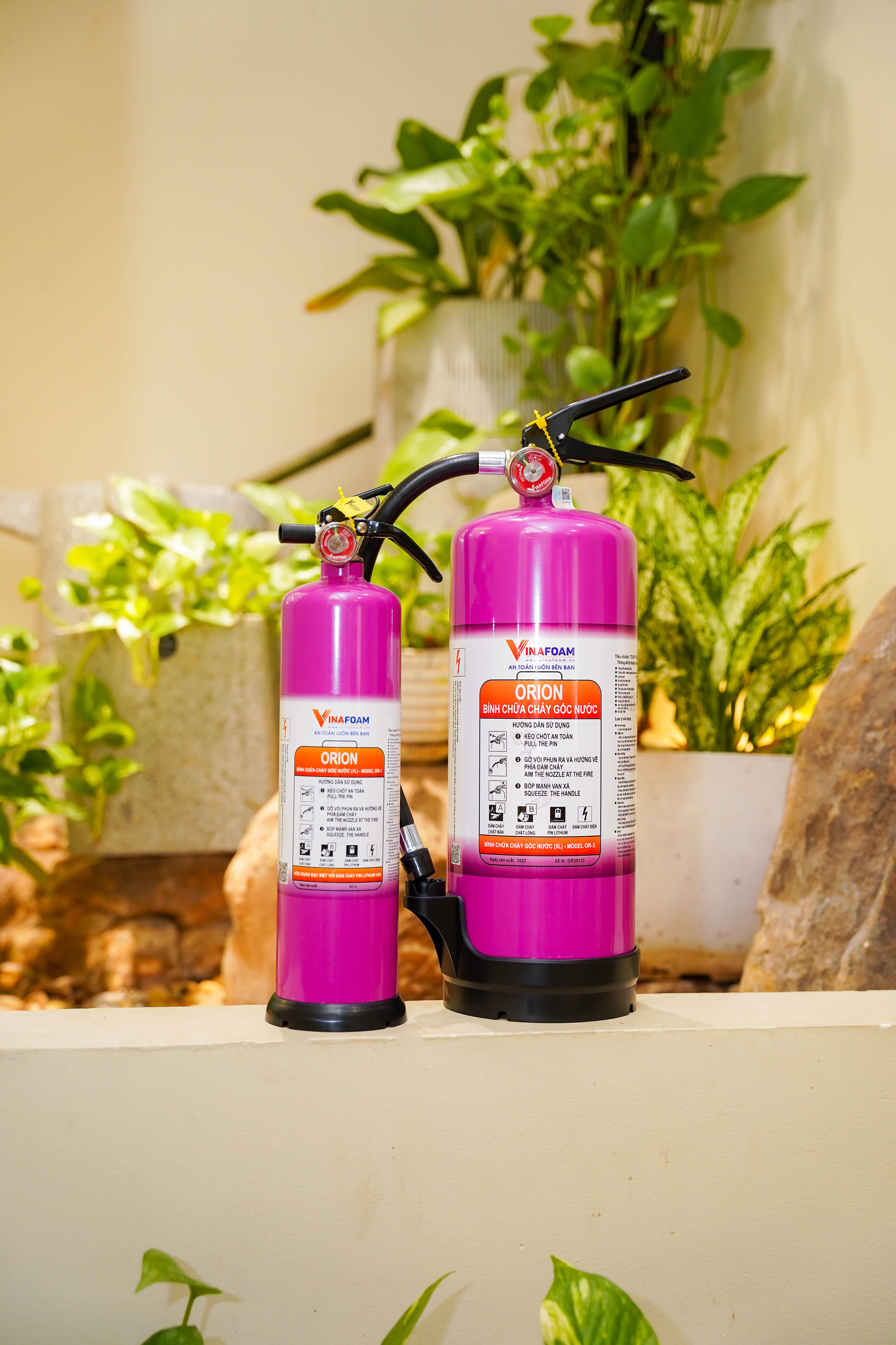 ORION 3 liter multi-purpose water-based fire extinguisher exclusively for Lithium battery fires and car fire