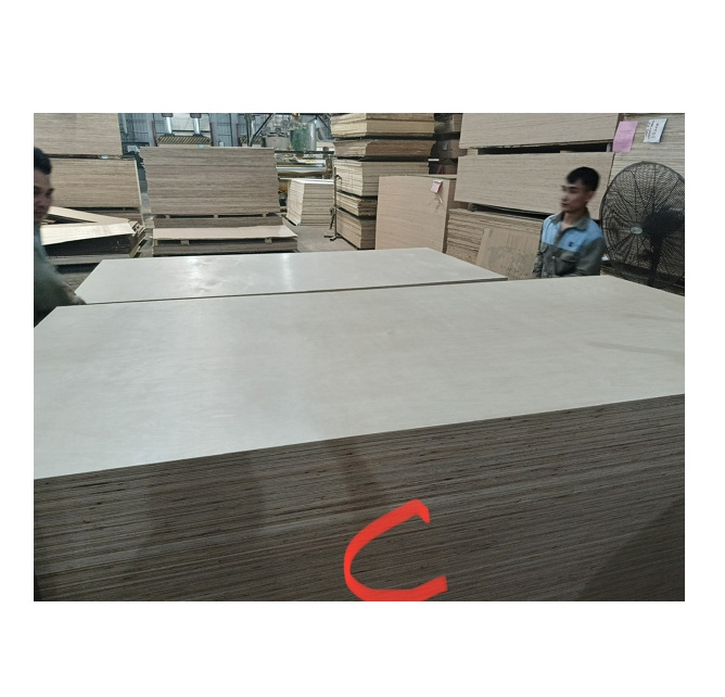 High pressure Birch Faced Plywood UV Finish in Vietnam Water Resistant Veneer Plywood Sheet for Decking