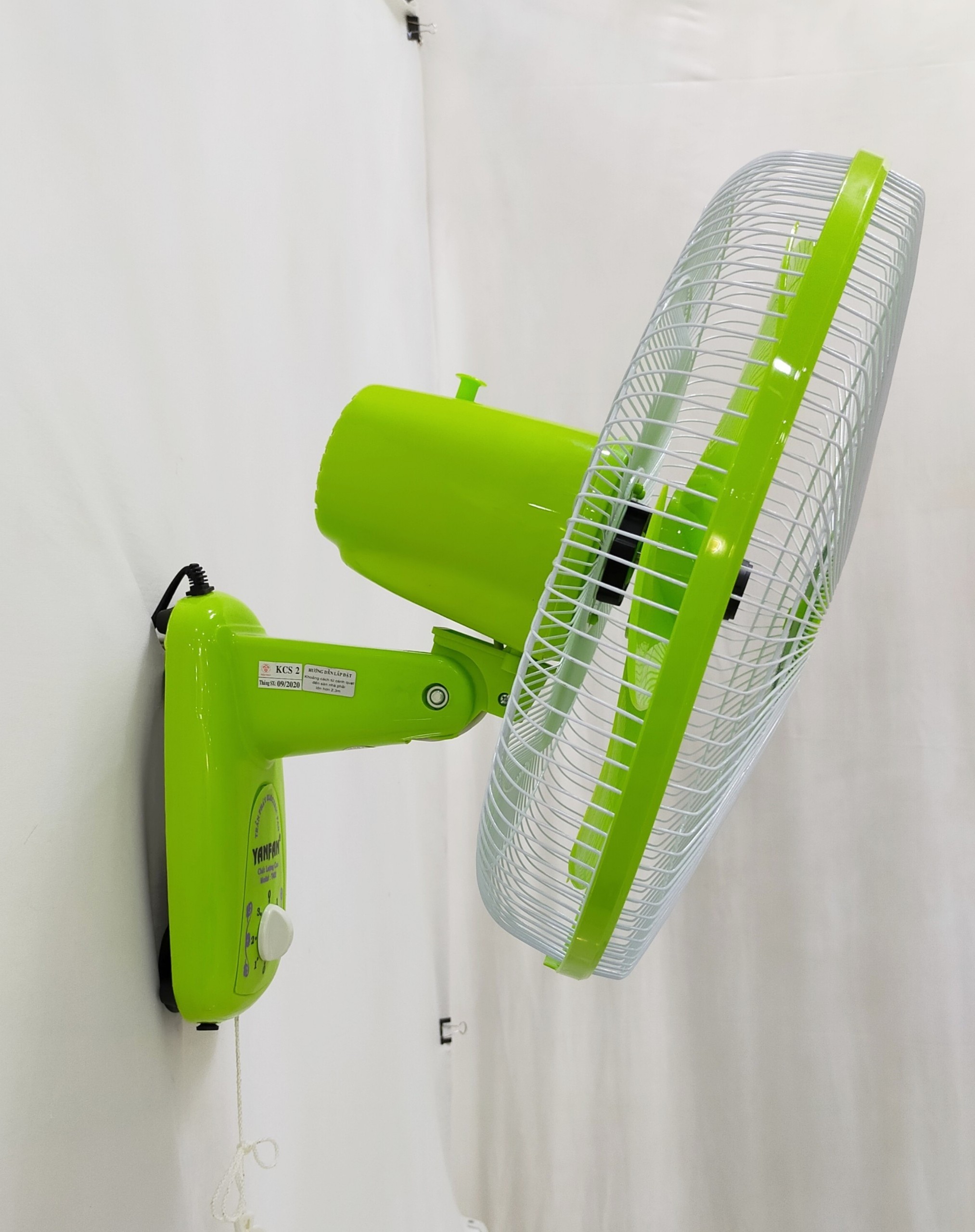 Vietnam Manufacturer Hot selling 16 inch Yanfan 1-Wire Wall Fan T402 electric ceiling fan home appliances air purifier