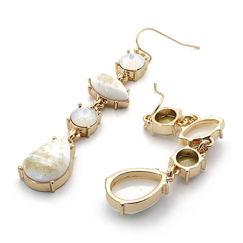 V&R Fashion Crystal earring jewelry white opal rhinestone cream resin stone gold glitter gold plated Tear drop earrings