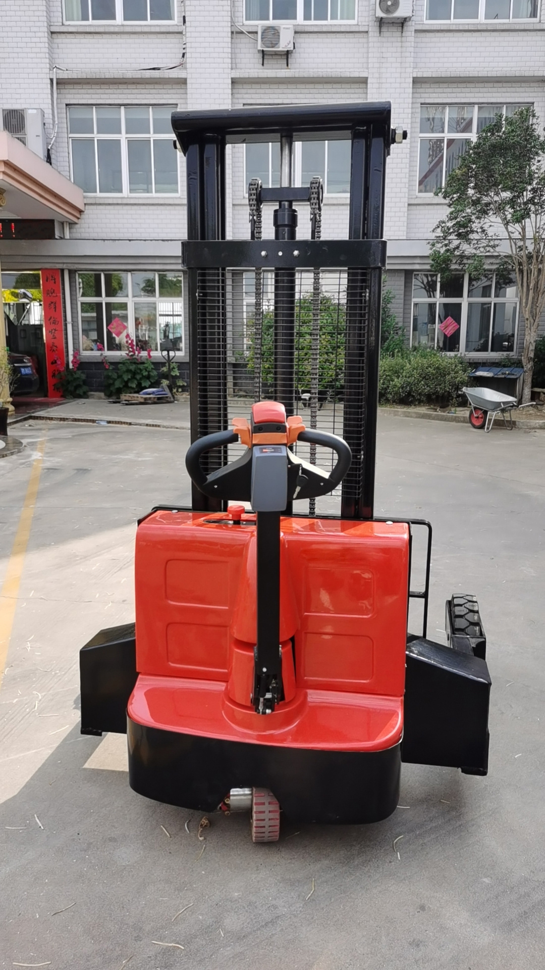 Off Road Stacker Pallet Truck 1.5T Fully Automatic Lift Height 3M Stand on Electric Stacker