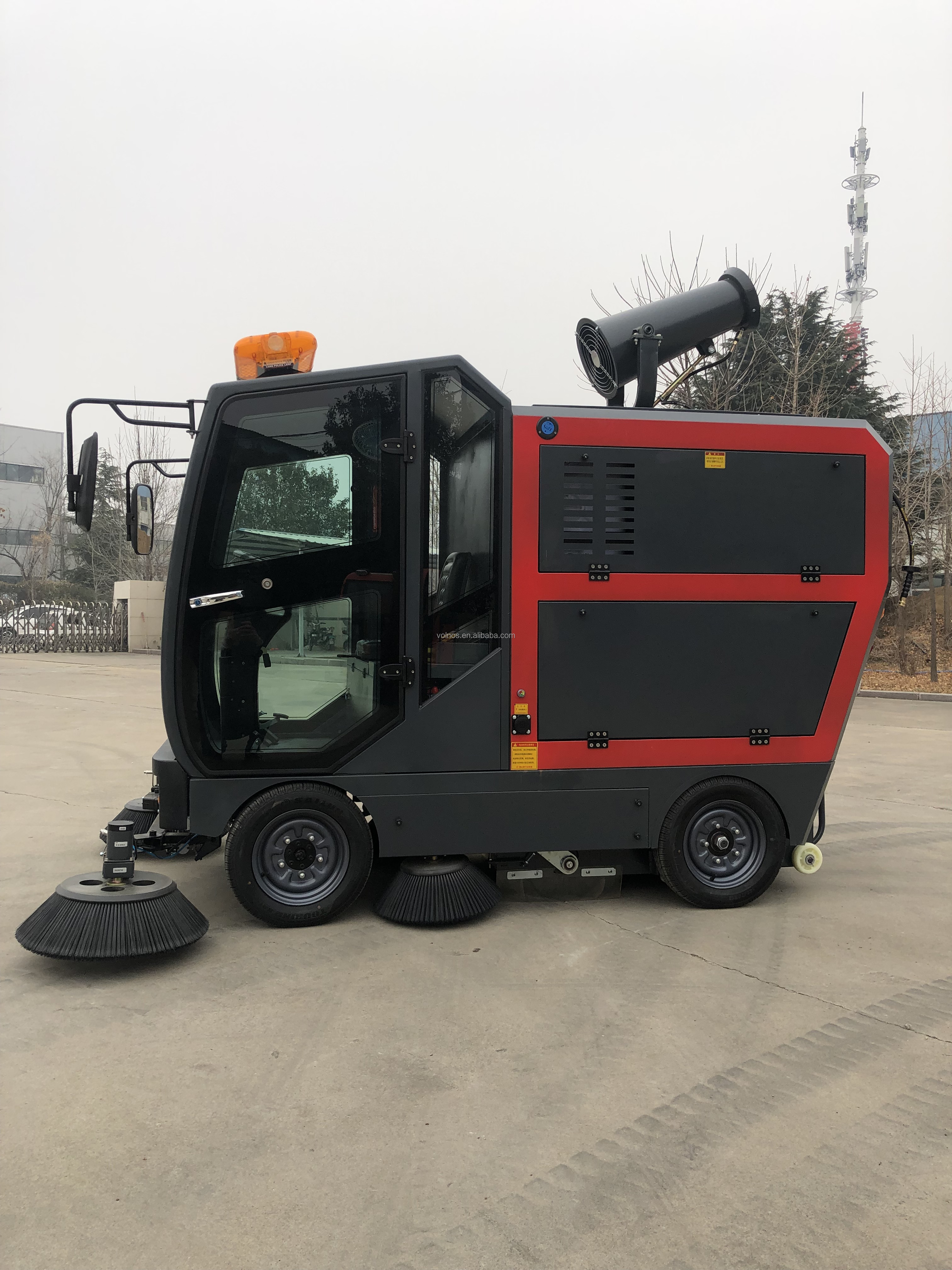 High Quality Battery Floor Sweeper Industrial Road Sweeper Sidewalk Automatic Street Sweeper