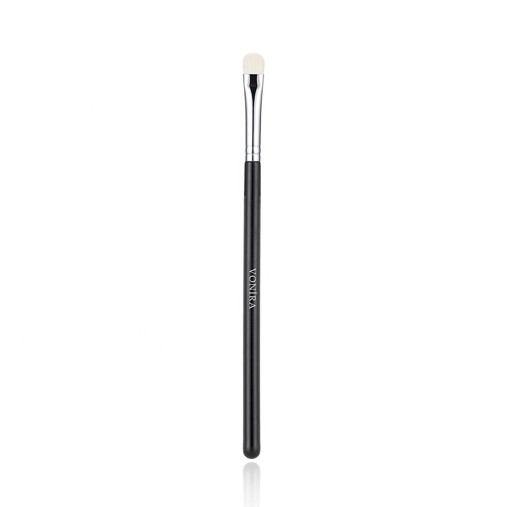 Vonira VHQ-138 Flat Medium Eye Shadow Eye Shader Brush With Silver Copper Ferrule Black Handle Custom Private Label Service