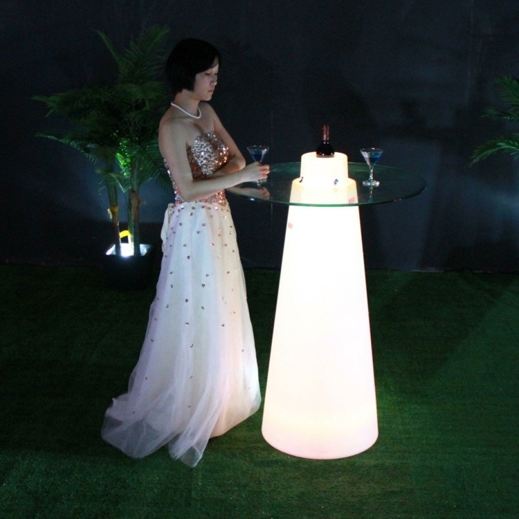 Illuminated Led Cocktail Table For Events LED white PE bar table with tempered glass for wedding party