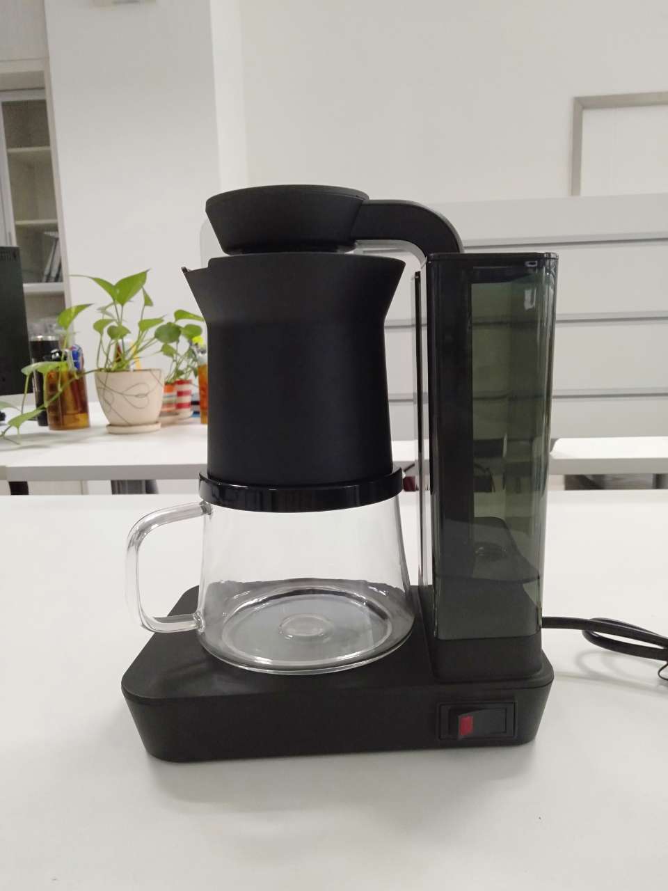 Instant Drip Coffee Maker Machine  best with  Electric Coffee Machine 560ml 4 cups Capacity