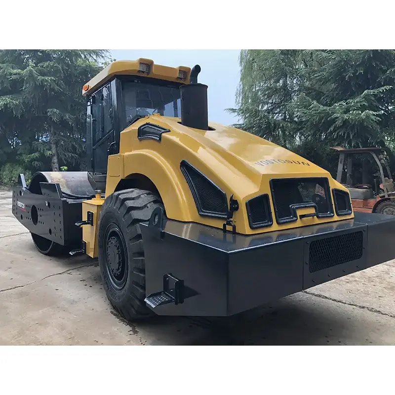 Drive Single Drum Vibratory Rapid Compaction Machine Dynamic Impact Compactor Rubber Wheel Pneumatic Tire Road Roller