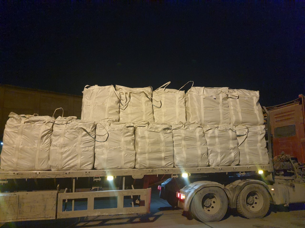 high quality Vietnam Portland cement grade 32.5 R from Vietnam bag 50kg