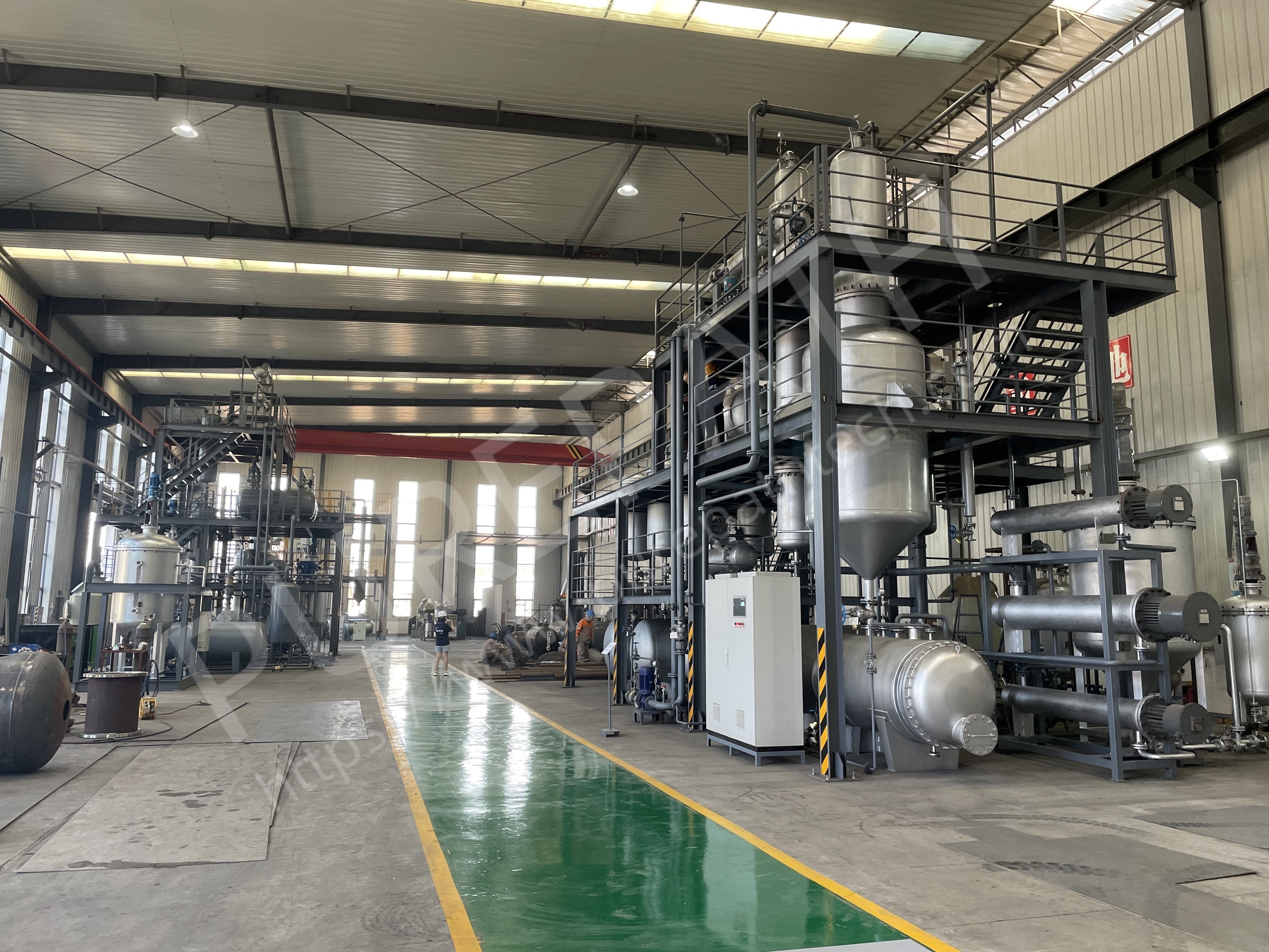 Black oil to yellow oil TFE technology process base oil recycling machine