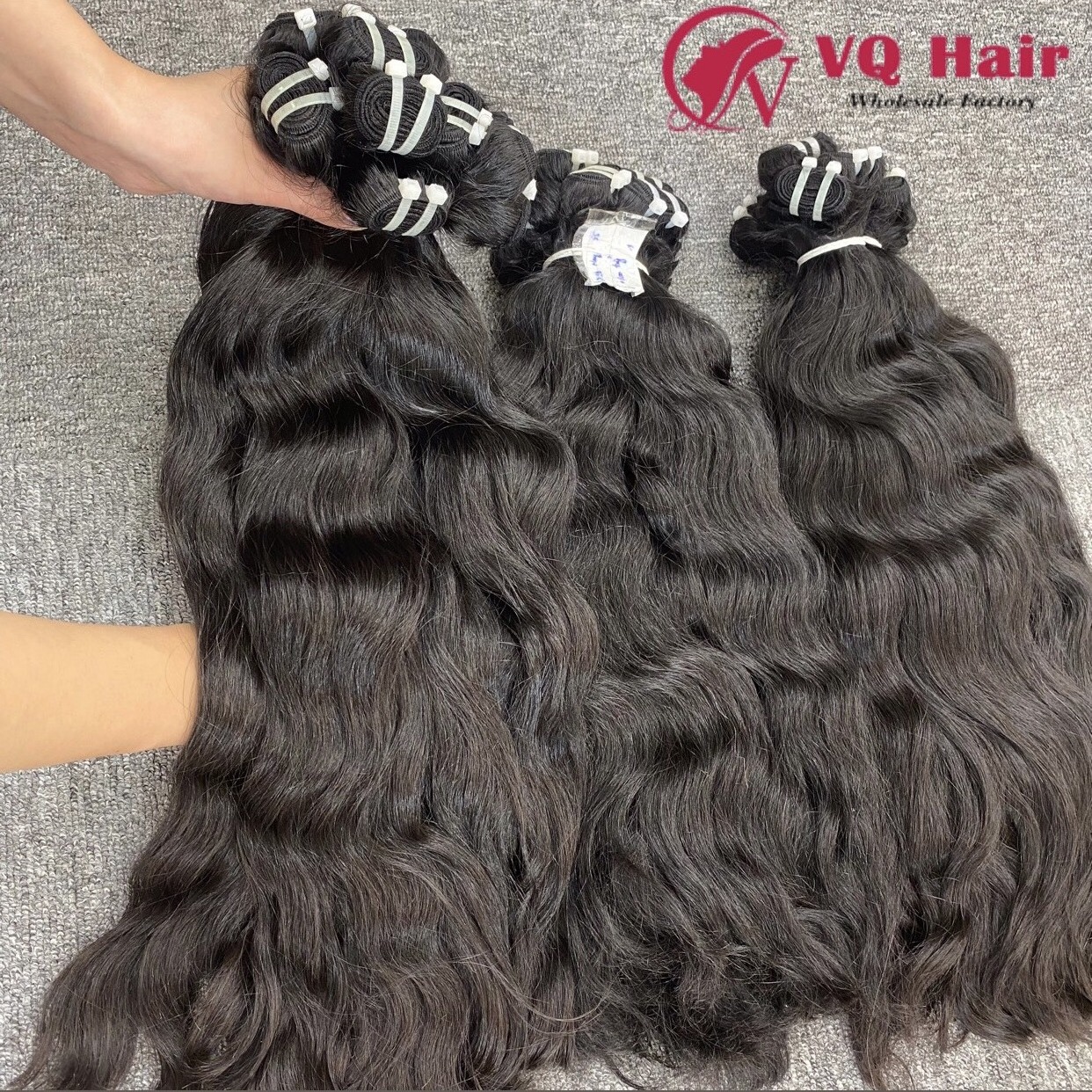 Top Wholesale Raw Hair Unprocessed Natural Wave Vietnamese Virgin Natural Wavy Hair Vendor Best Price Cuticle Aligned Human Hair