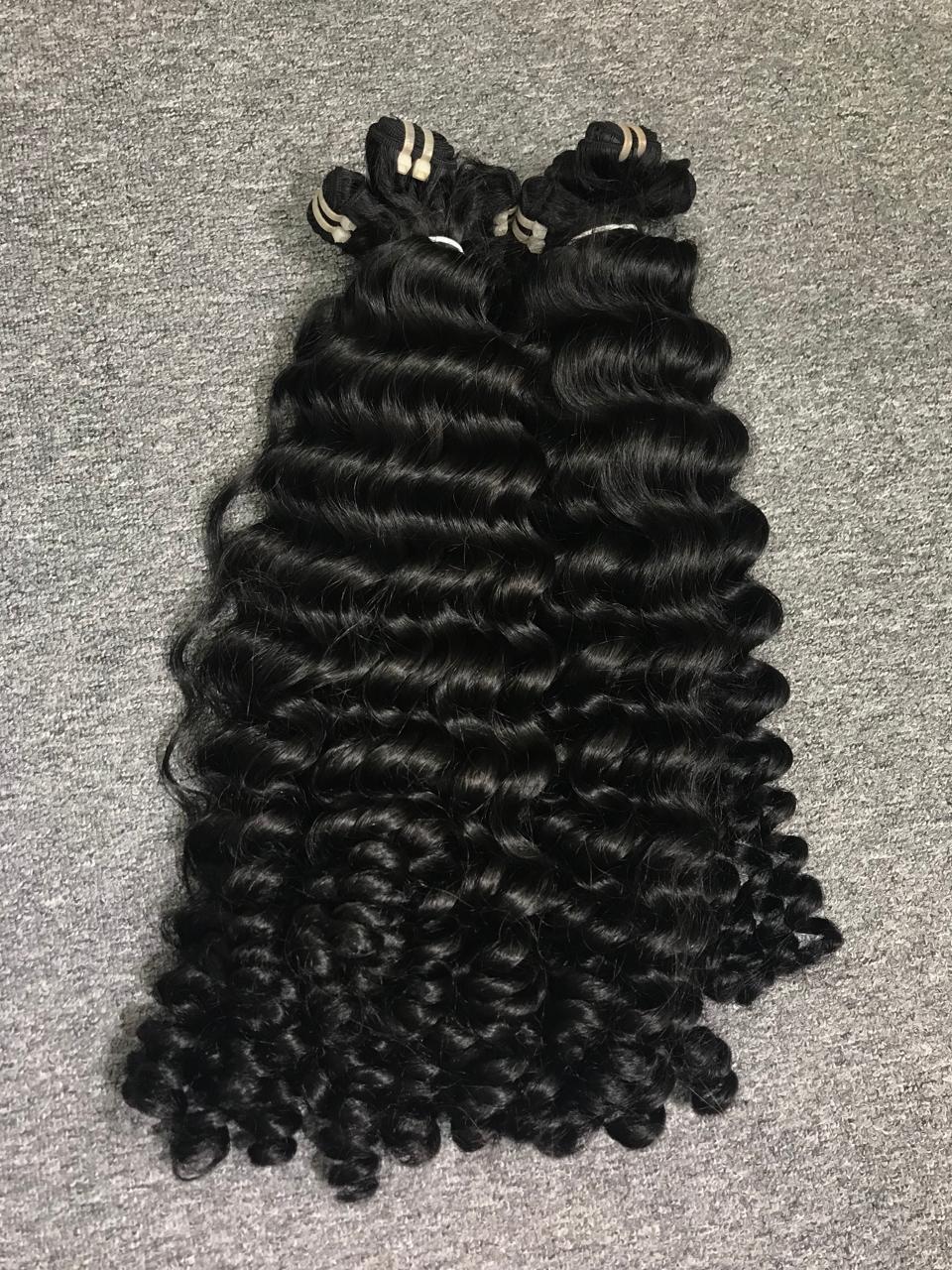 Wholesale Unprocessed Raw Curly Human Hair Bundles Cuticle Aligned Eurasian Curly raw hair bundles Hair Extensions