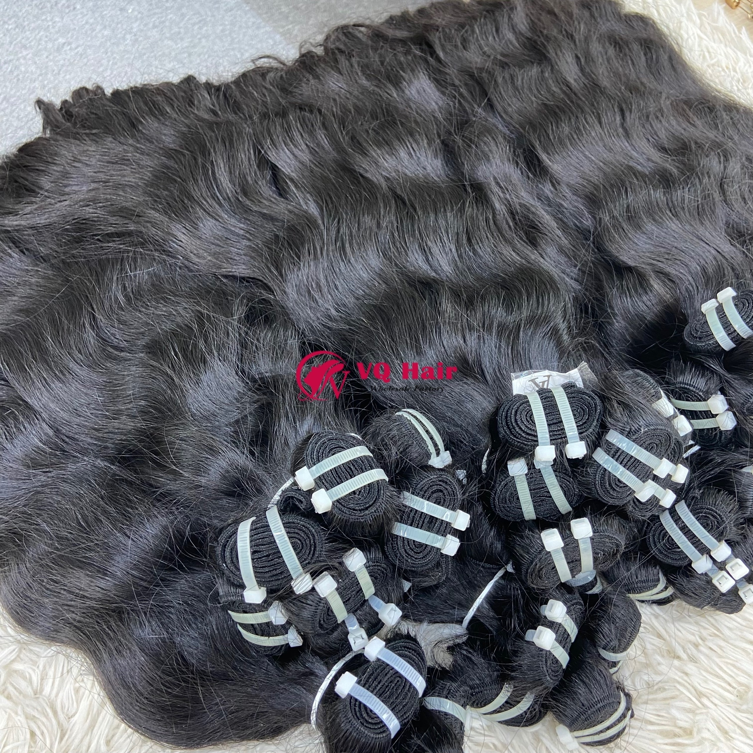 Hot selling 100% Virgin Raw Vietnamese Hair RAW Natural Wavy Human Hair Extensions Hair Vendors Vietnam High Quality