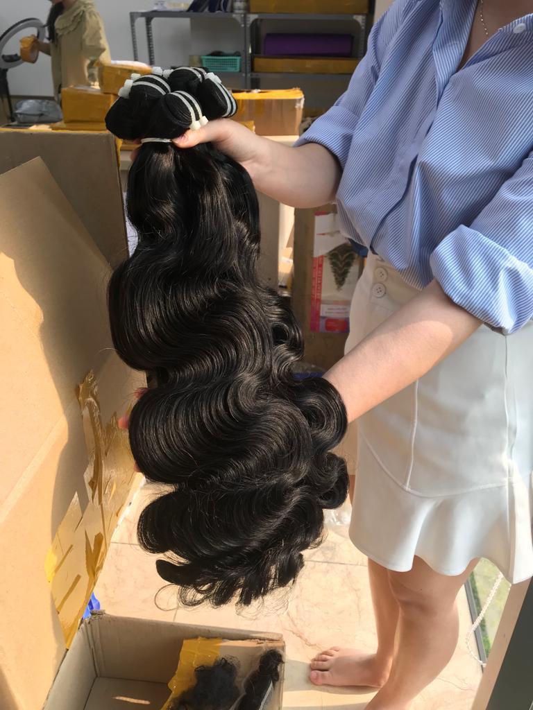 Wholesale High Quality 100% Virgin Human Hair Vietnam Body Wave Double Weft Raw Hair Extension Raw Material 1B Color