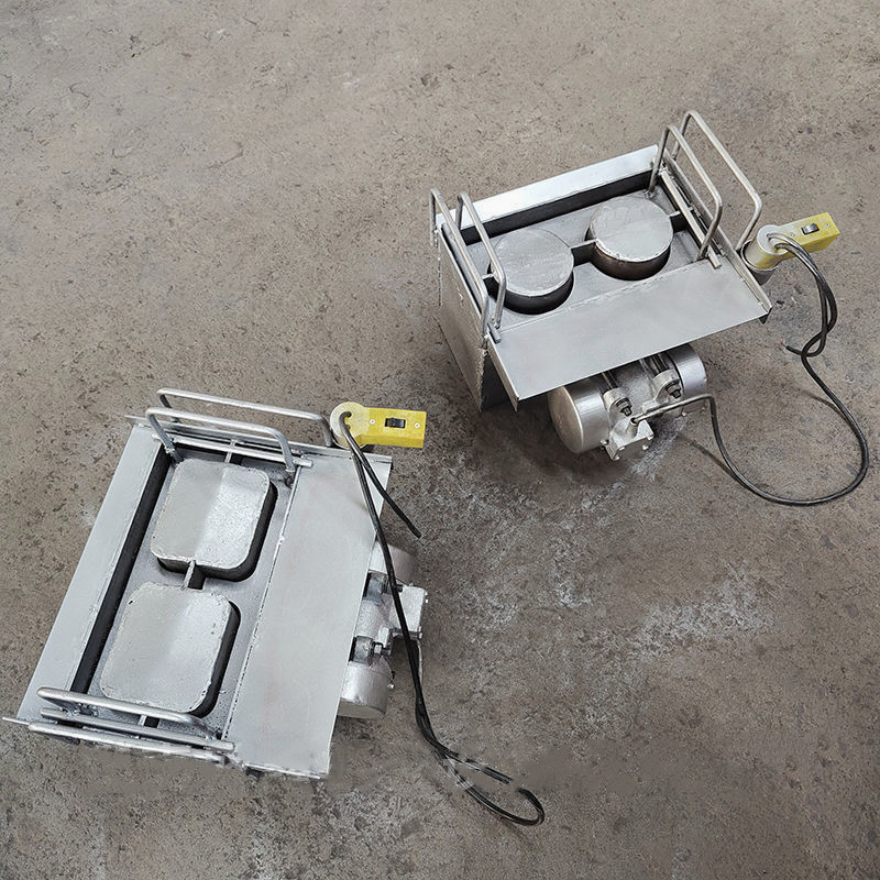 Manual concrete block moulds for making concrete retaining wall block molds