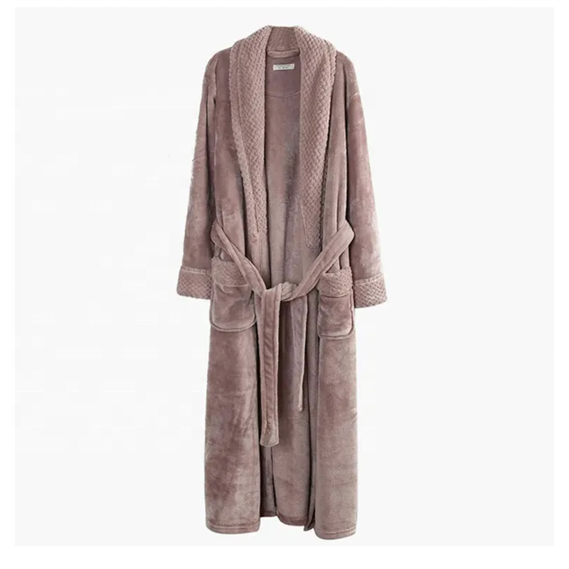 Best Selling Hilton Hotel 100% Polyester Soft Bathrobes For Men Or Women Wholesale Comfortable Coral Fleece Bathrobe