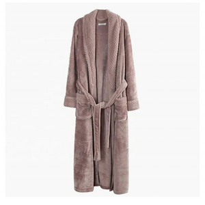 Best Selling Hilton Hotel 100% Polyester Soft Bathrobes For Men Or Women Wholesale Comfortable Coral Fleece Bathrobe