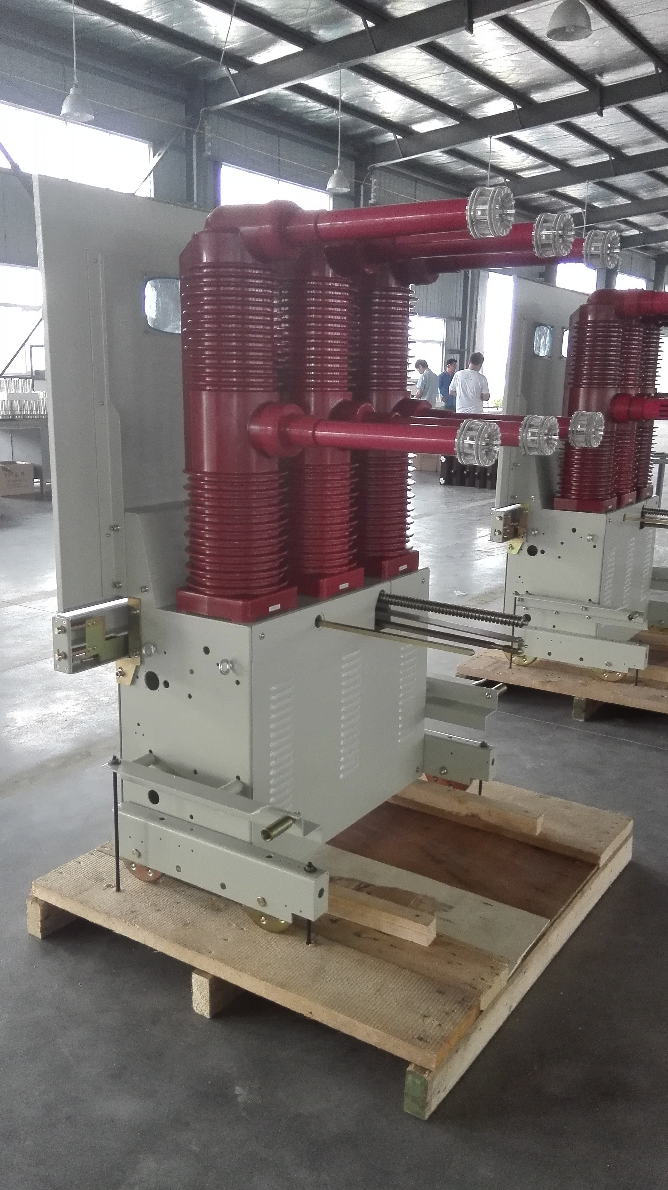 Vacuum circuit breaker 33Kv/35Kv/40.5KV Solid-closure structure