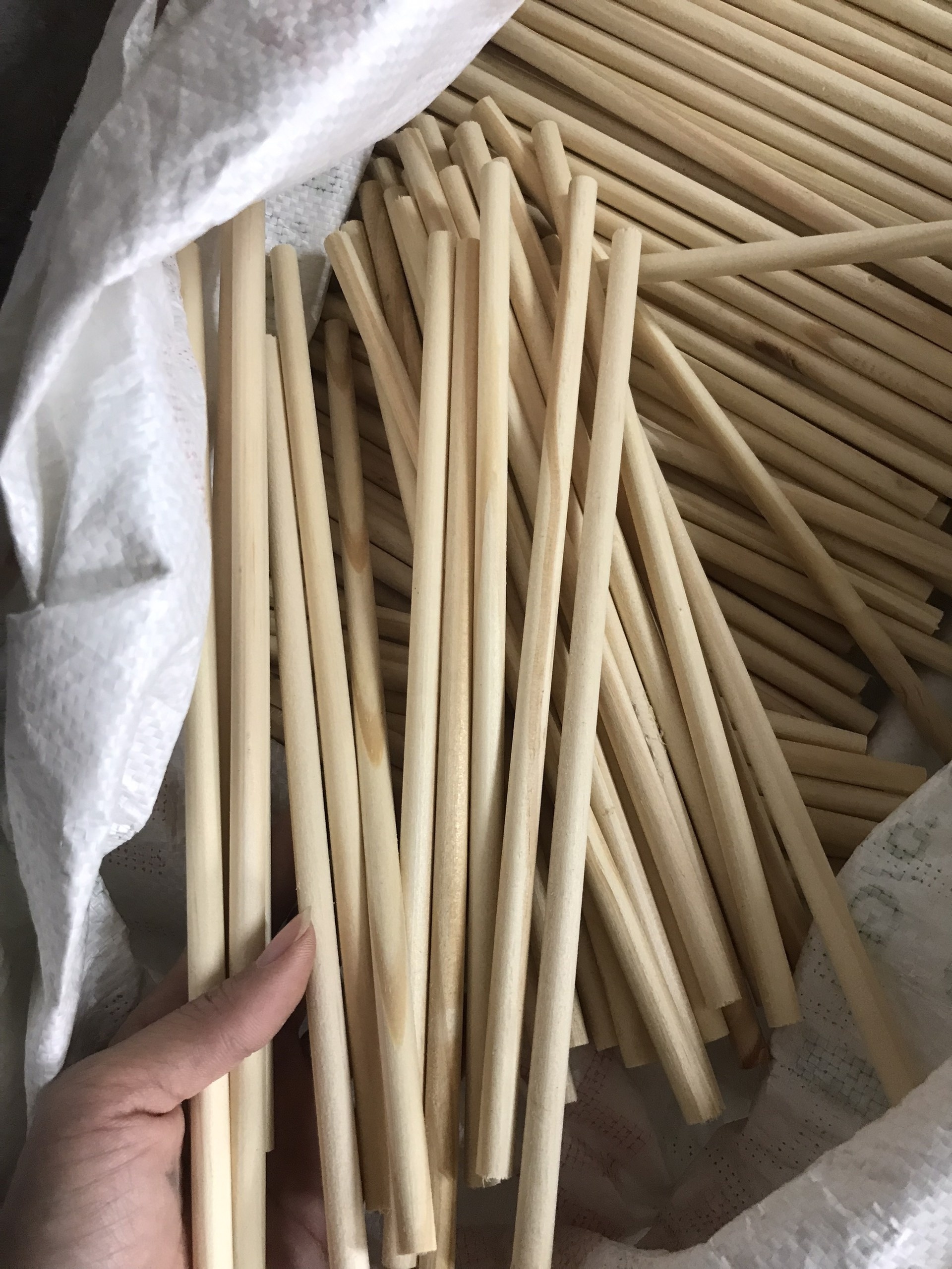 Unfinished Wooden Round Bars Round Dowels for DIY Craft Projects Wholesale Natural Wood Dowels