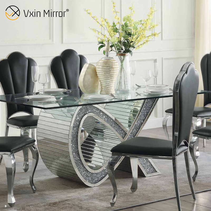 Wholesale 2021 New Design Crushed Diamond Round Silver Dining furniture with chairs Toughened glass table top dining table