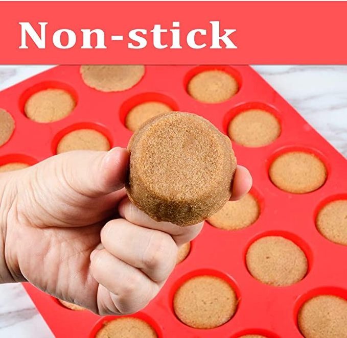 Wholesale Nonstick Bpa Free 12 Cup Round Cupcake Baking Mold Silicone Muffin Pan Cake Tray