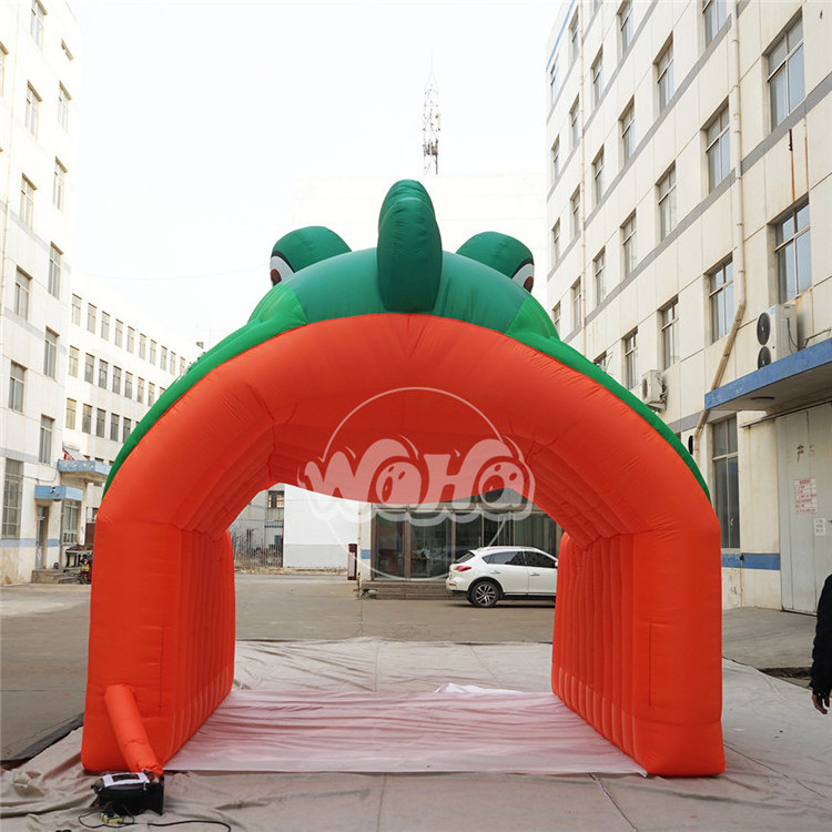 Popular Inflatable Football Sports Entrance Cartoon Crocodile Tunnel for Team Mascot Advertising by Custom Design