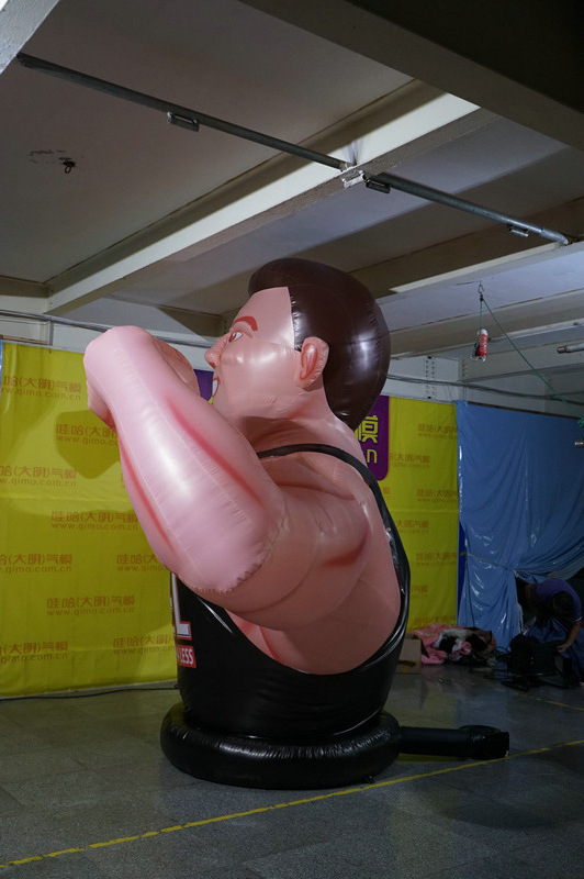 Giant Customized Inflatable Muscle Man For Promotion