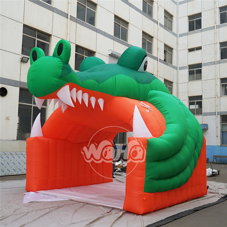 Popular Inflatable Football Sports Entrance Cartoon Crocodile Tunnel for Team Mascot Advertising by Custom Design