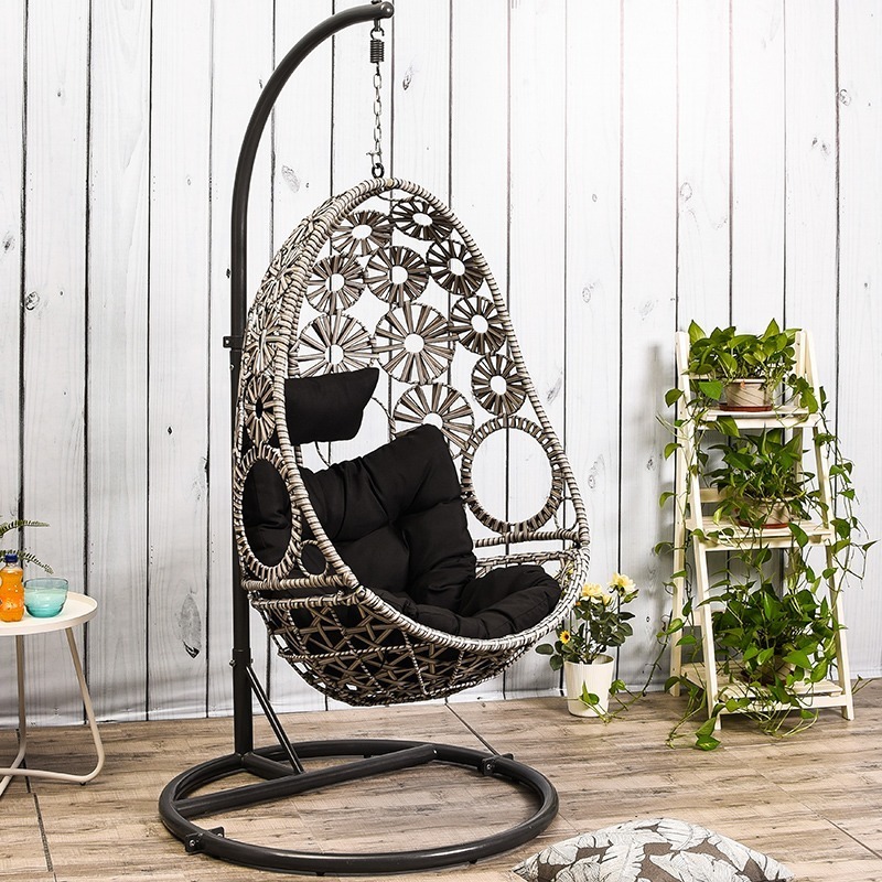 PE rattan /wicker round hanging Egg swing chair with cushion