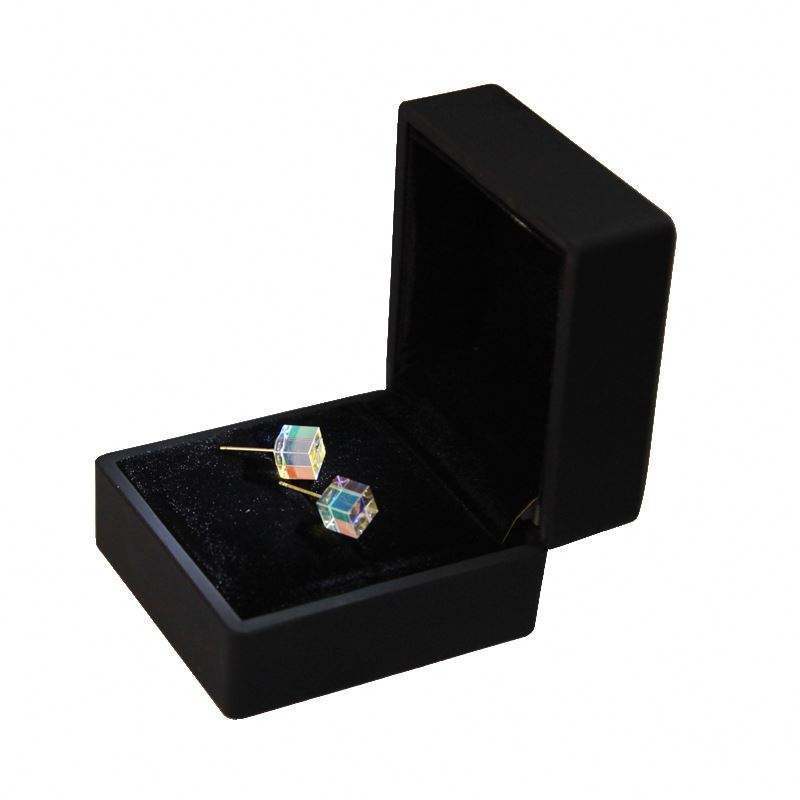 High Quality 5*5*5mm X-Cube Prism Earrings Photography Tools Jewelry Spectral Prism Fashion Gift prisms crystals