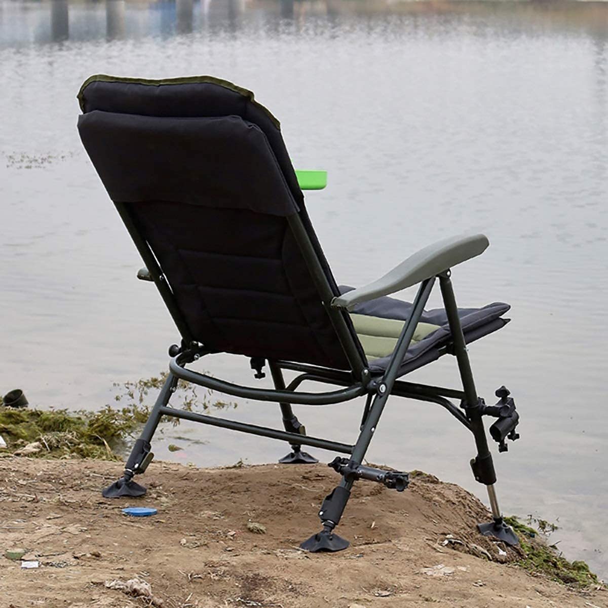 Hot Sale Aluminum Tube Water Proof 600D Oxford Cloth Carp Chair Bivvy Folding Fishing Bedchair For Carp Fishing