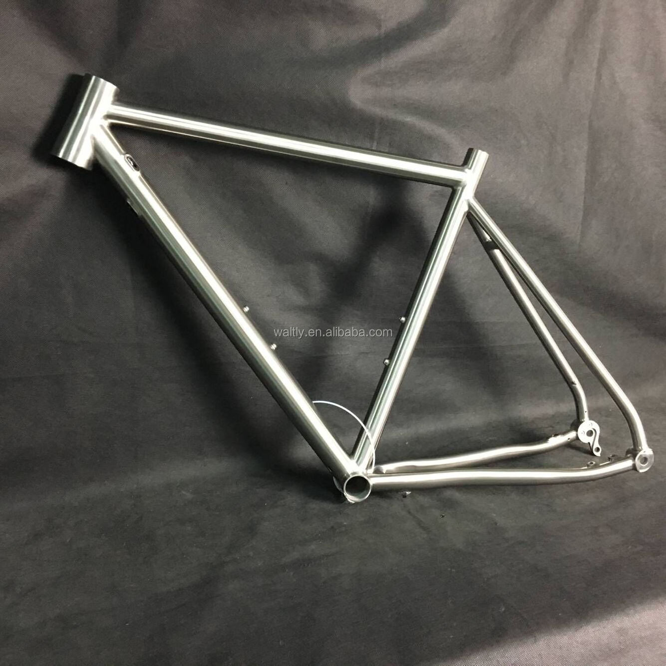 700c titanium bike frame disc road for internal cable routing