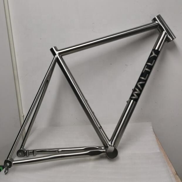 Titanium flat mount road bike frame with 142*12mm through axle dropout