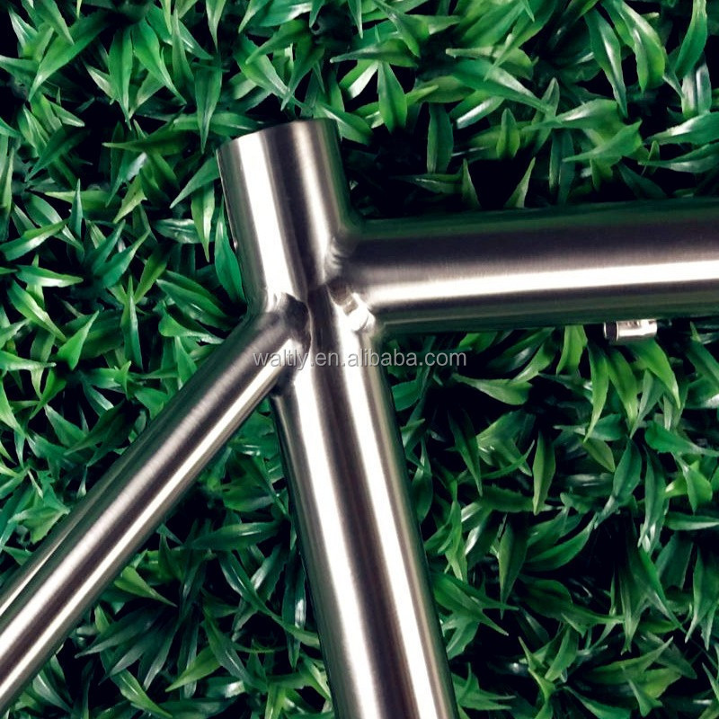 high light titanium road bike frame for racing