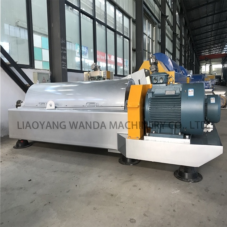 China Decanter Centrifuge Continuous Flow Horizontal Decanter Centrifuge for Sludge Dewatering