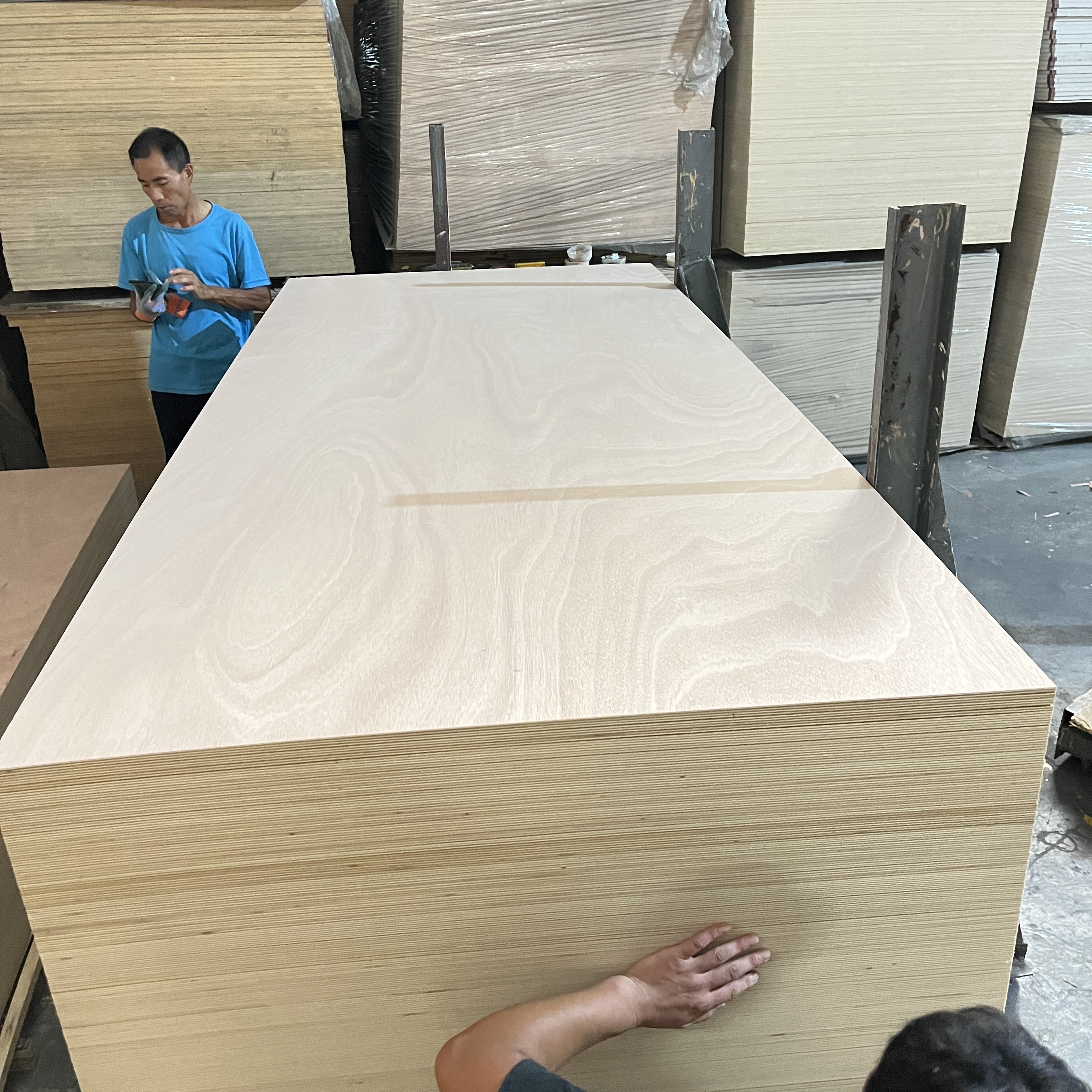 High quality waterproof Marine plywood 12mm for flooring