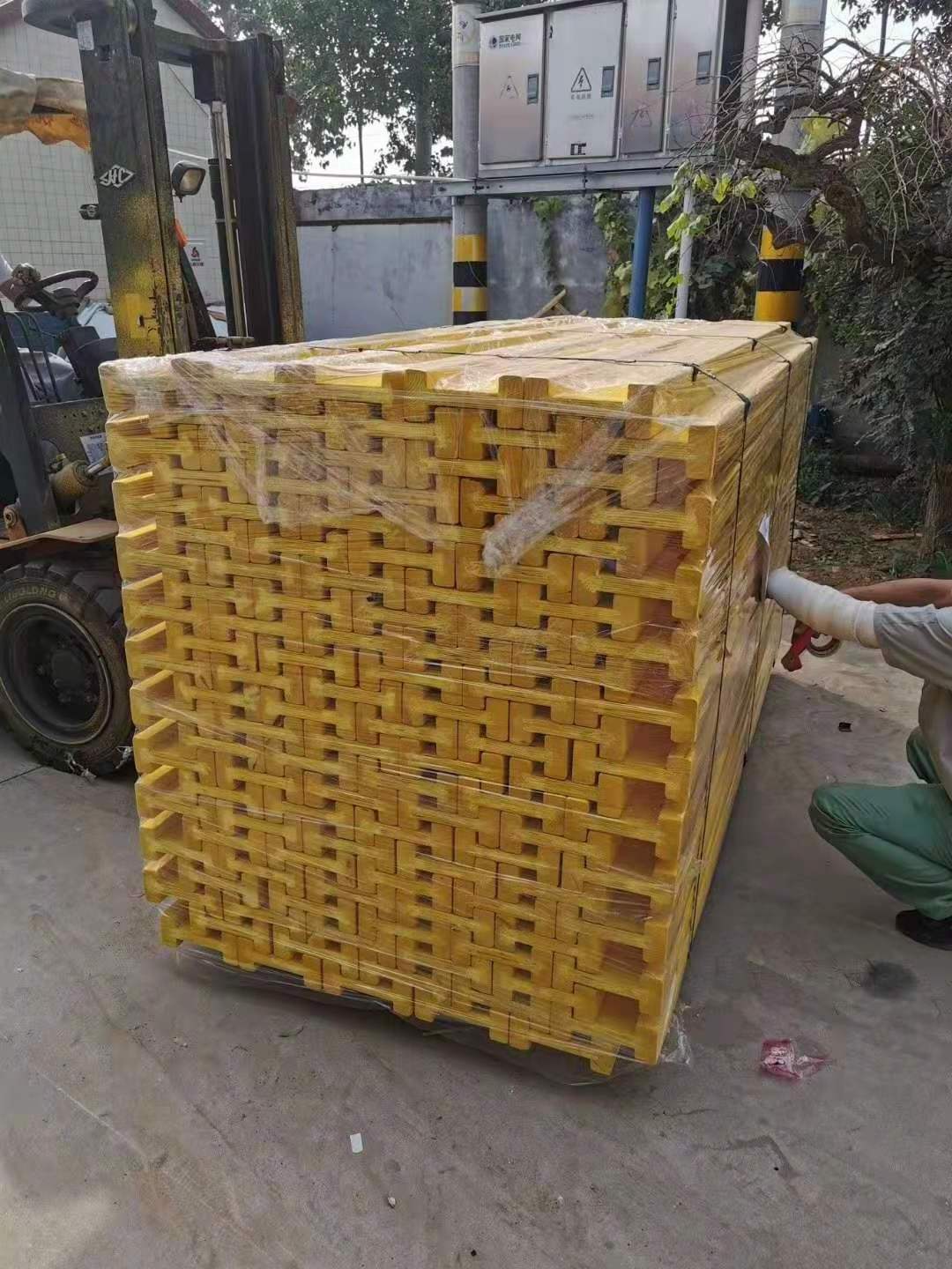 wholesale osb Web Structure I-joist Beam For Flooring Usge