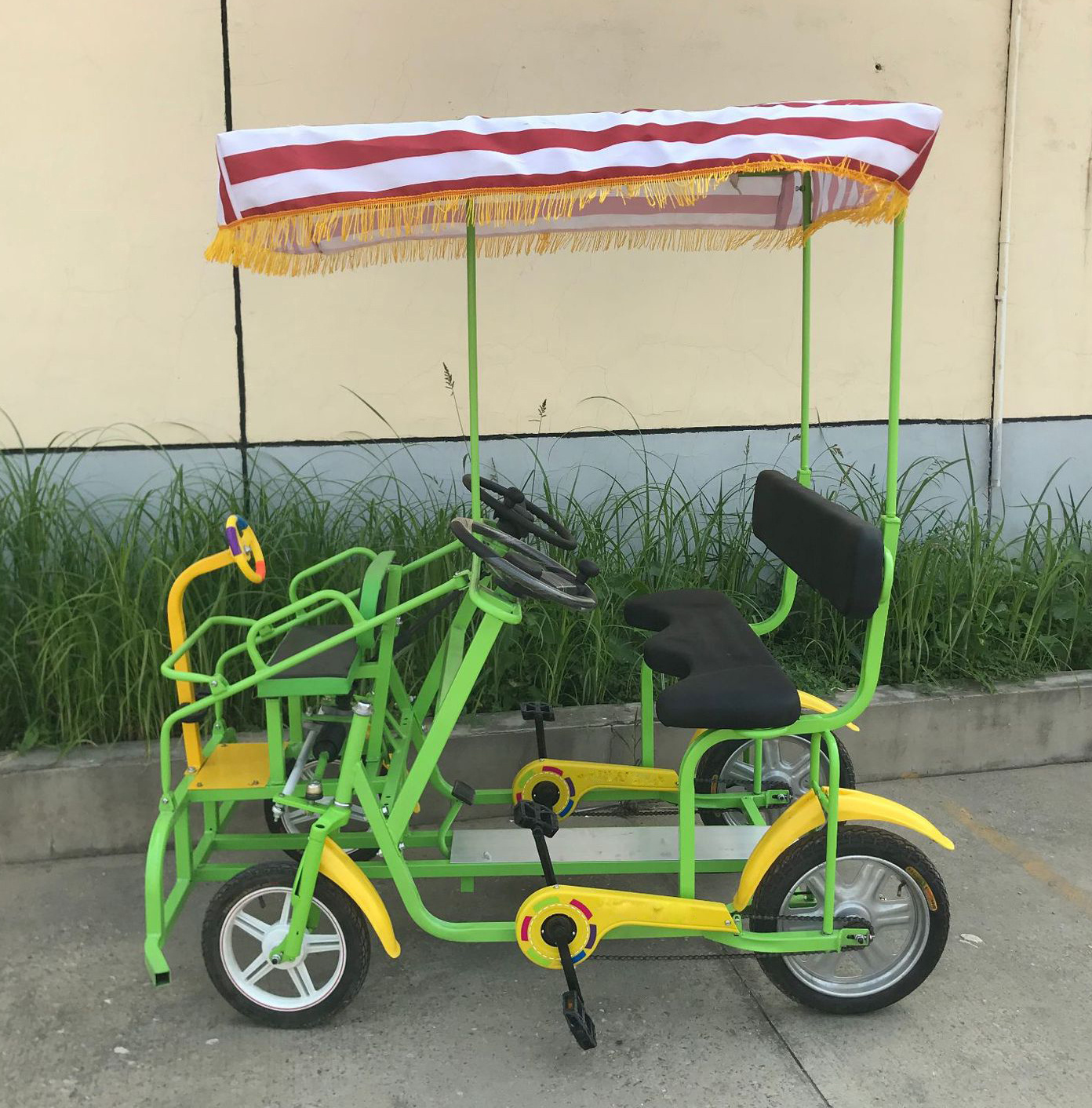 Four Wheel sightseeing tandem bicycle tourist and recreational vehicles adult 2 4 6 8 person tandem bike