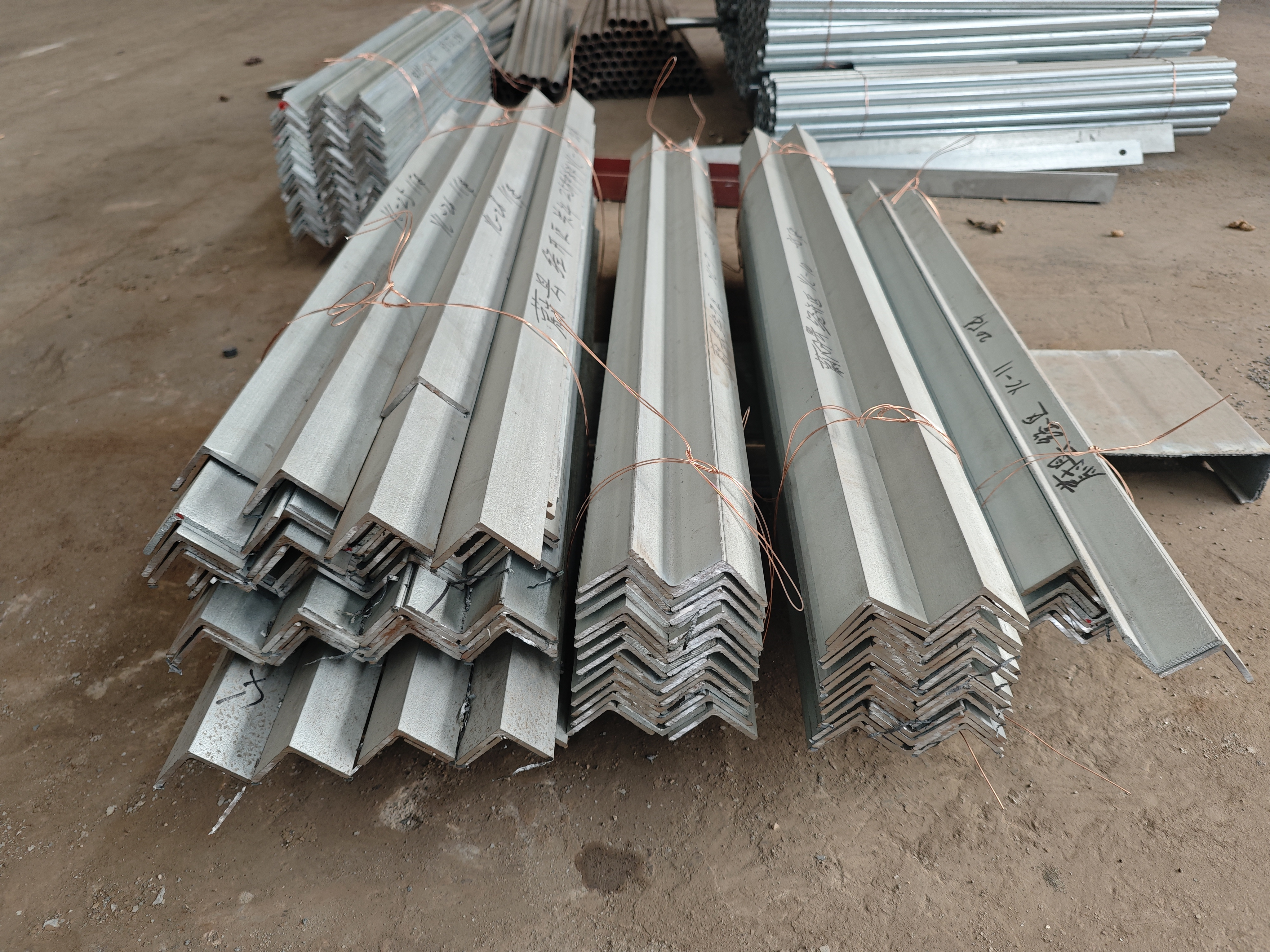 Profile Angle Steel Wanerte High Quality Brush Equal Unequal Steel Angle Bar