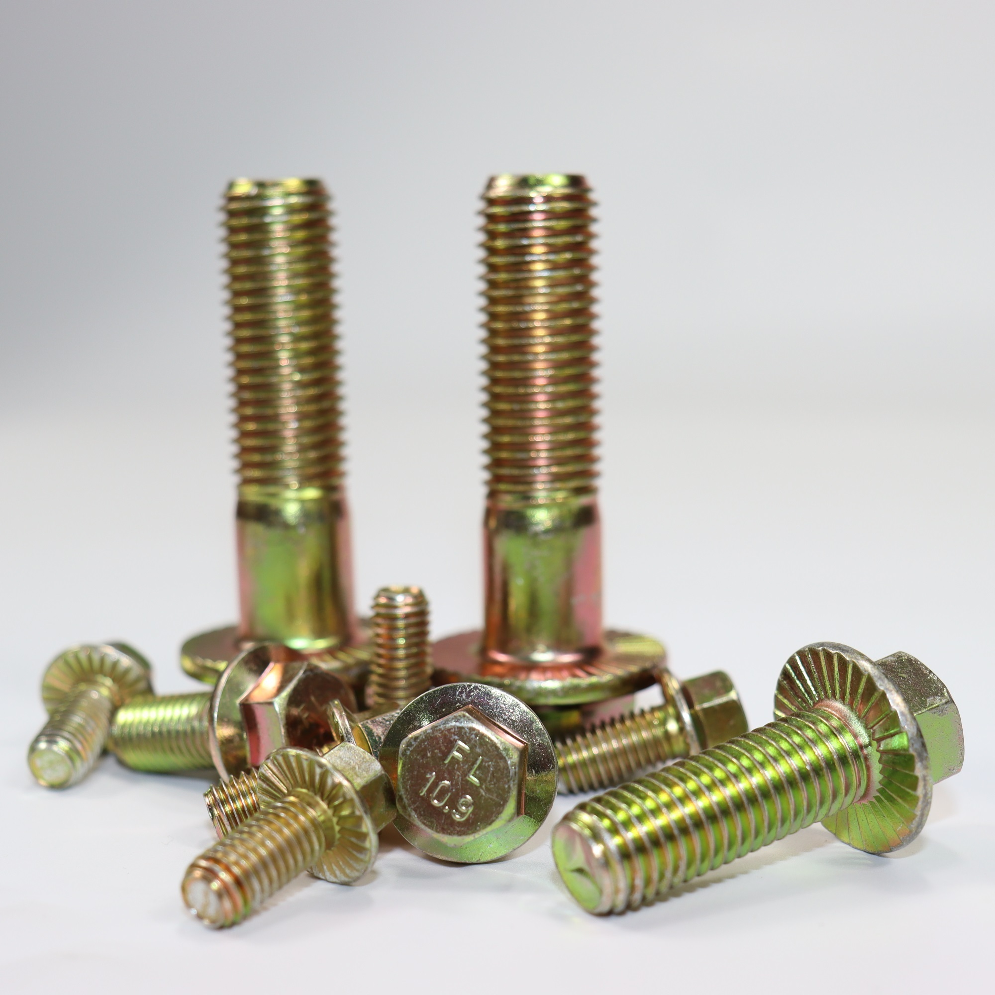 High quality WangXuan Zinc Plated fasteners m16 custom size Hex flange bolt