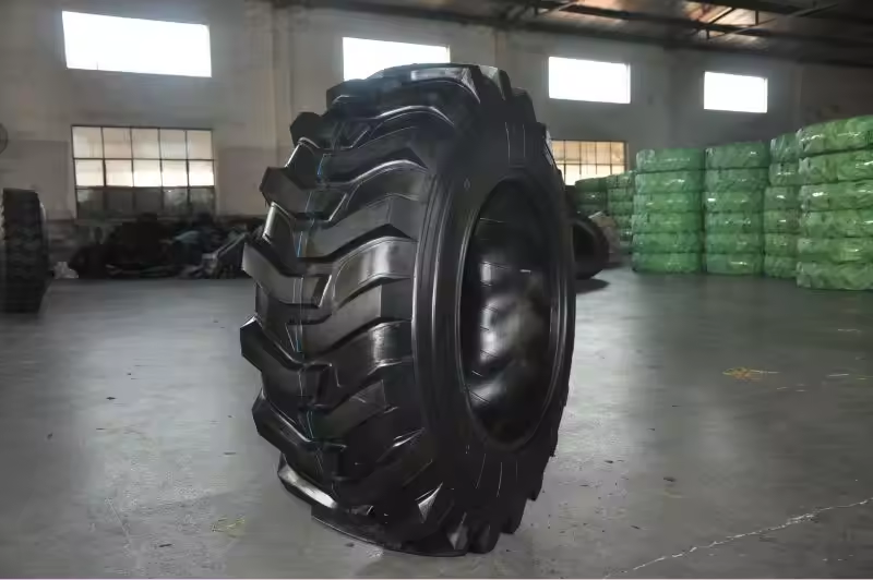 Industrial Tires IND-R-4 Pattern backhoe tyre 14.9-24 16.9-24 16.9-28 16.9-30 On Sale