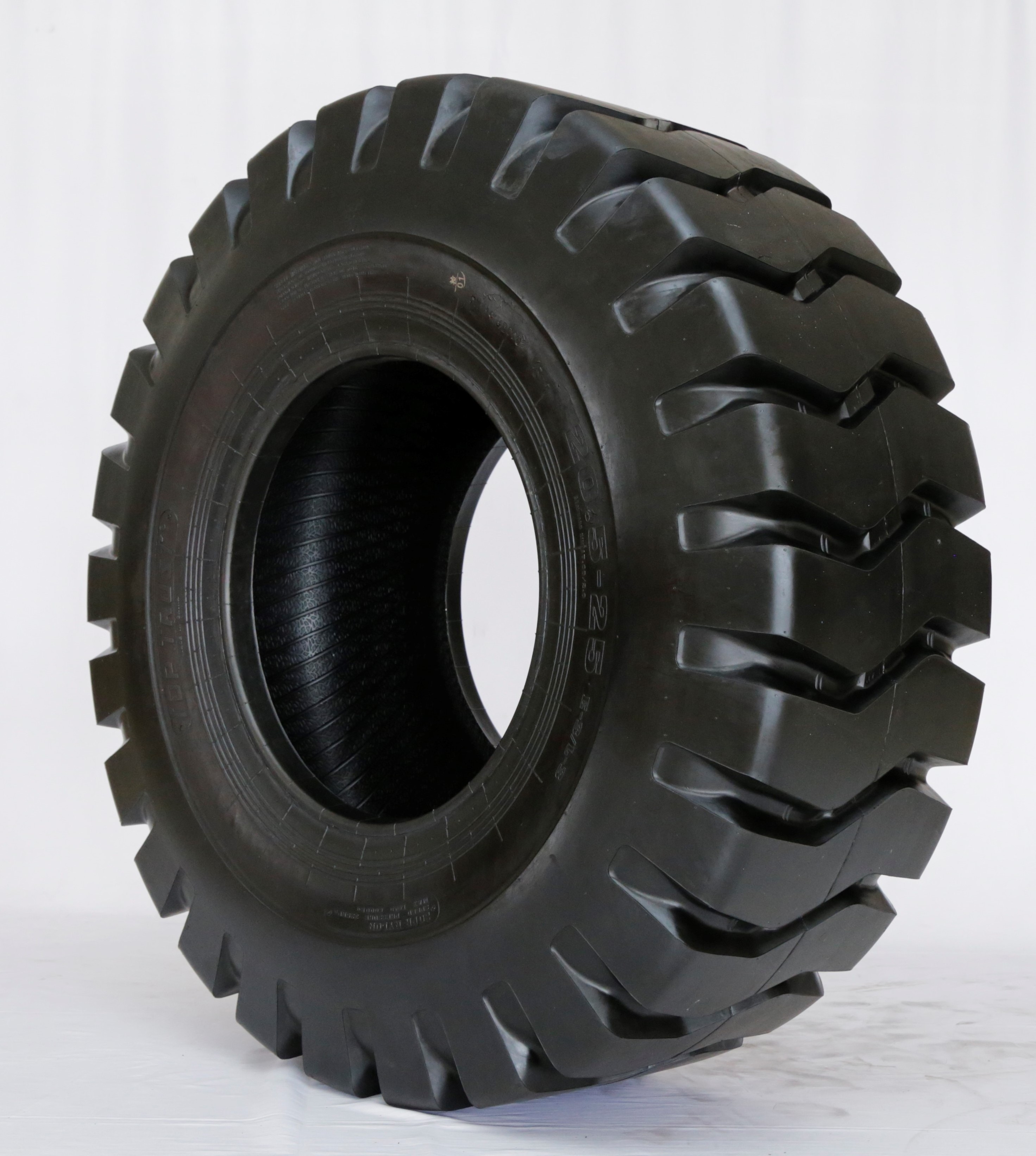 All size OTR L3 Mining Tyre Loader/Dozer/Grader Tire, Dump Truck Tire 20.5-25,18.00-25