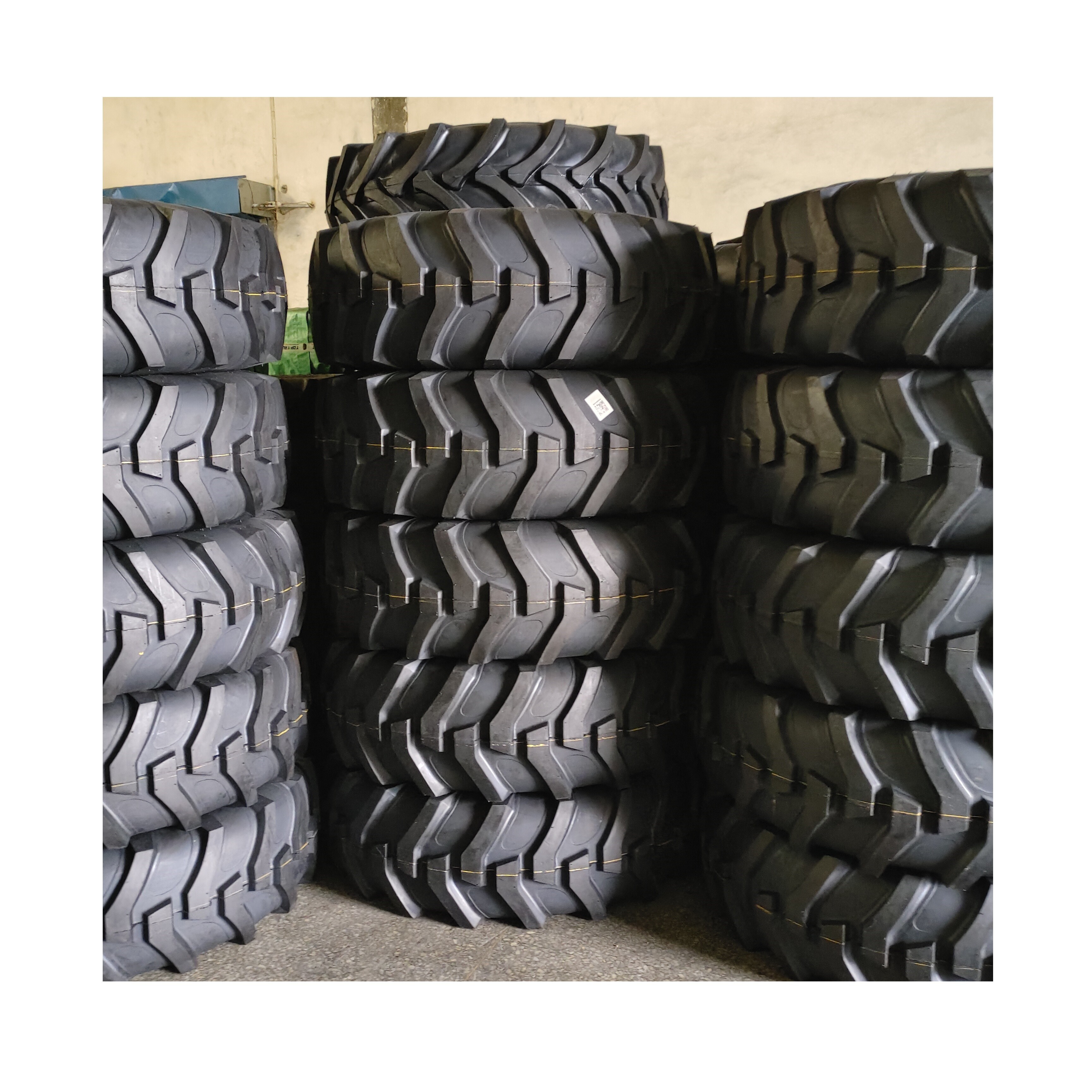 21L 17.5L 19.5L 24 inch OTR tyre R4 tubeless Llantas tyres for Backhoe