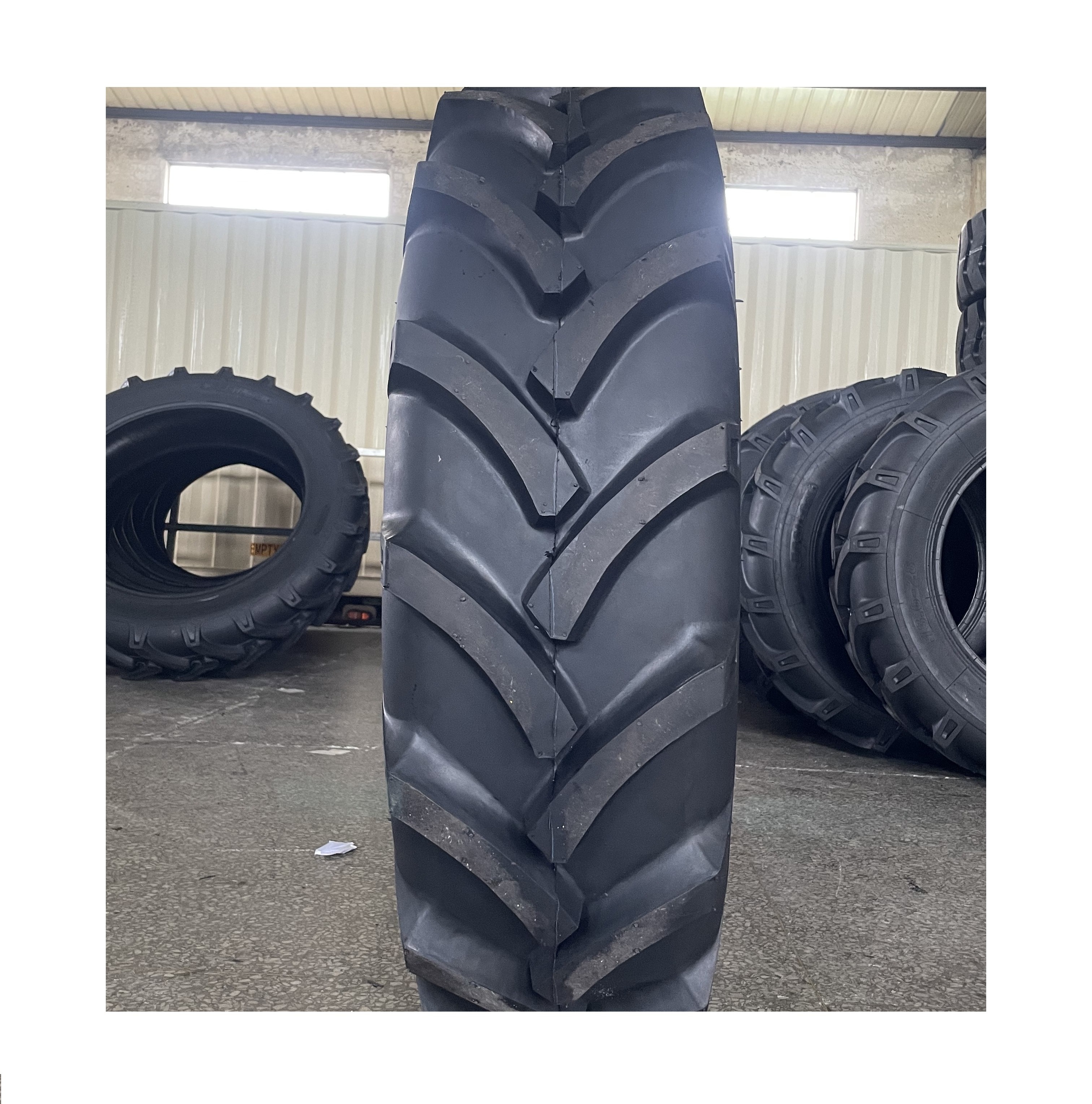 11.2 12.4 13.9 14.6 Tractor Tire with Inner Tube for Farming machinery