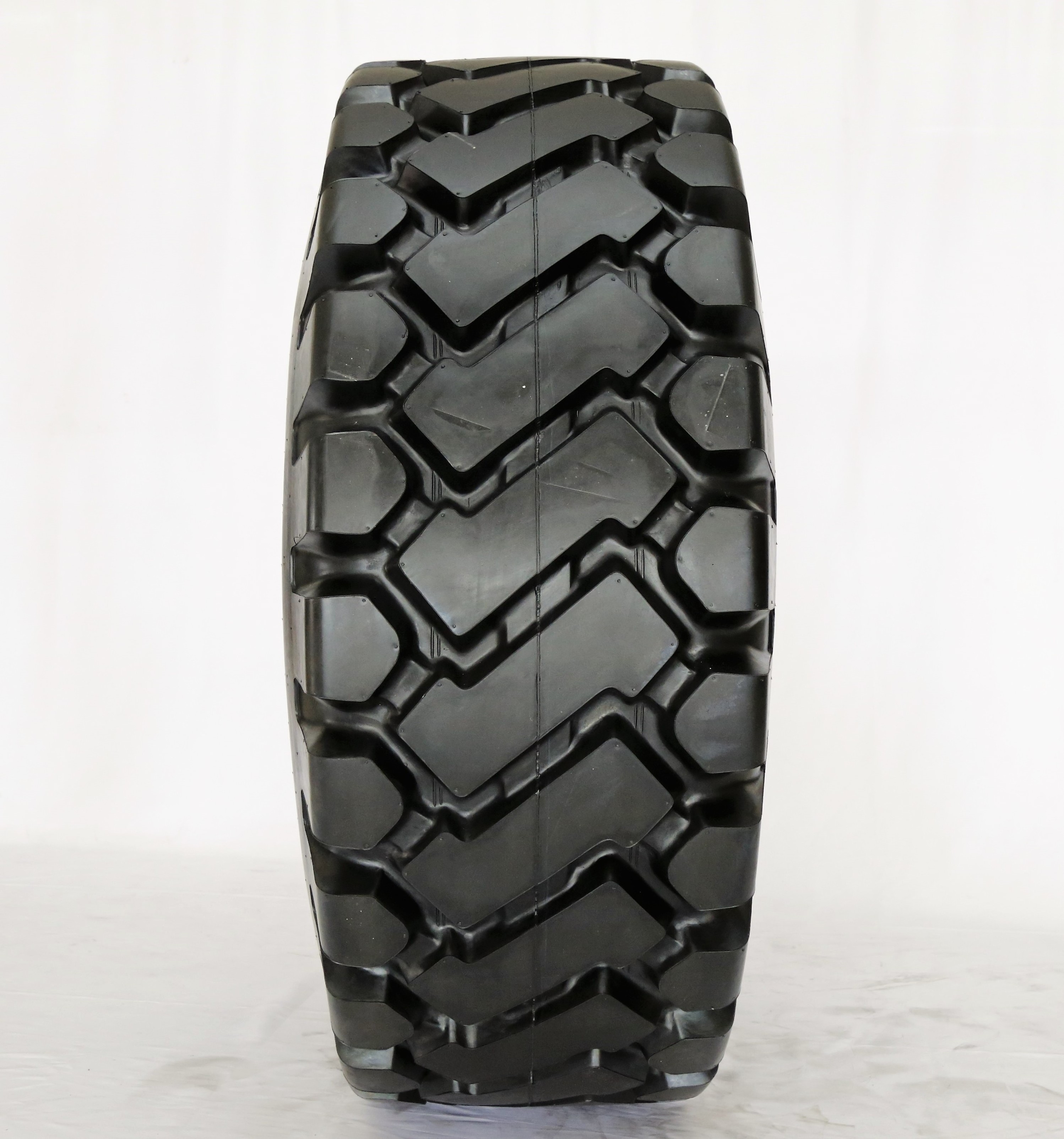 E3 L3 New  OTR tyre double coin 23.5-25 mini loader tires