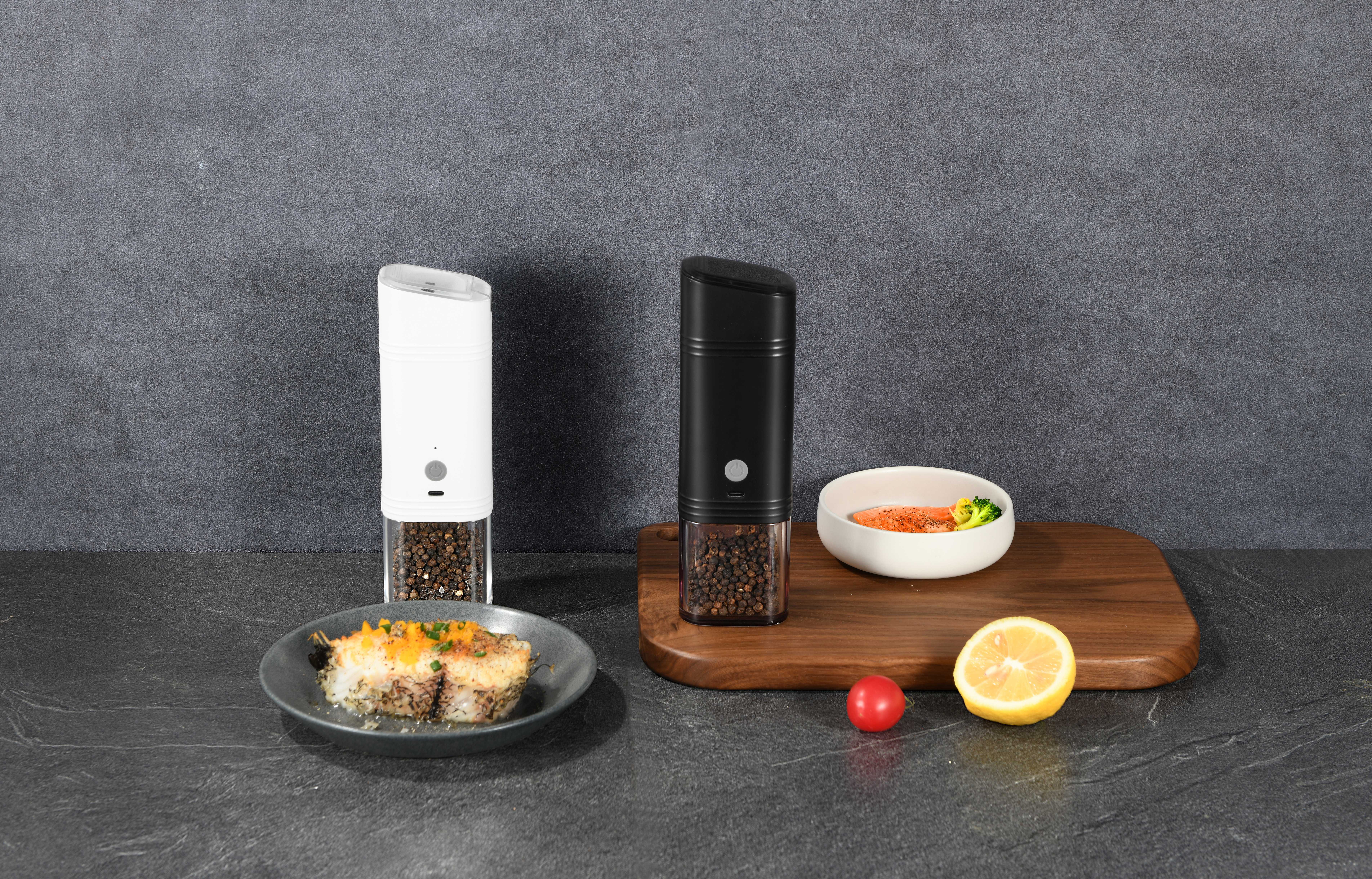 USB Rechargeable Electric Gravity Salt and Pepper Grinder Set with Adjustable Coarseness Automatic Pepper and Salt Mill