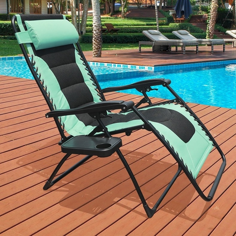 Oversized Padded Zero Gravity Chair Folding Outdoor Patio Recliner Lounge Chair Wide Armrest Adjustable Recliner with Cup Holder