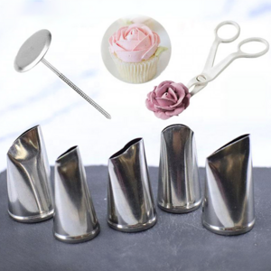 7pcs/set Stainless Steel Rose Petal Cake Piping Nozzle Flower Nail and Plastic Scissors Cake Decorating Tools Set