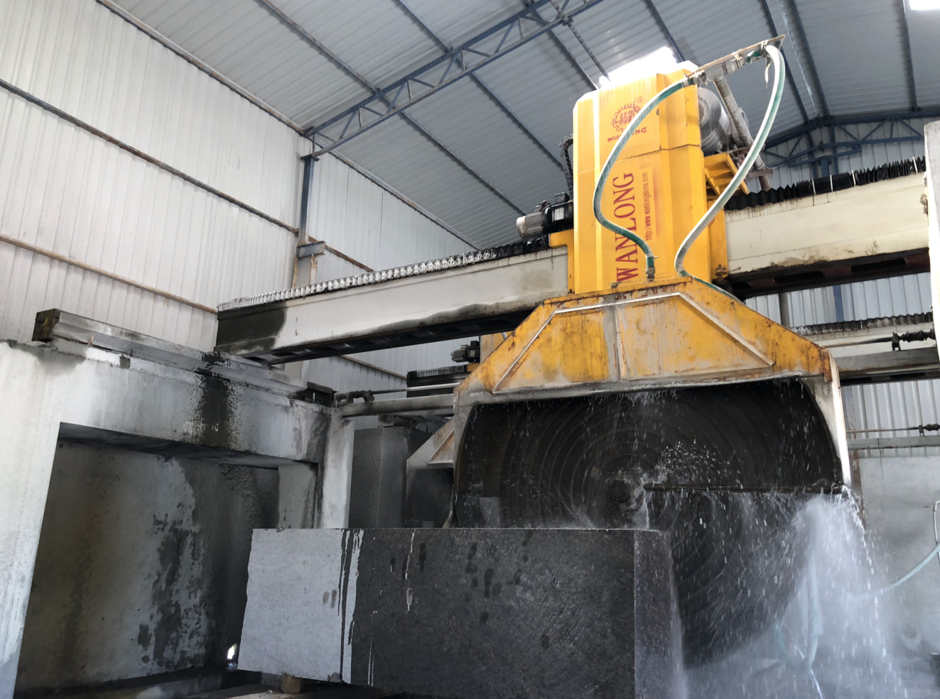 Natural Rock Quarry Granite Marble Basalt Limestone Stone Block Bridge Cutting Machine