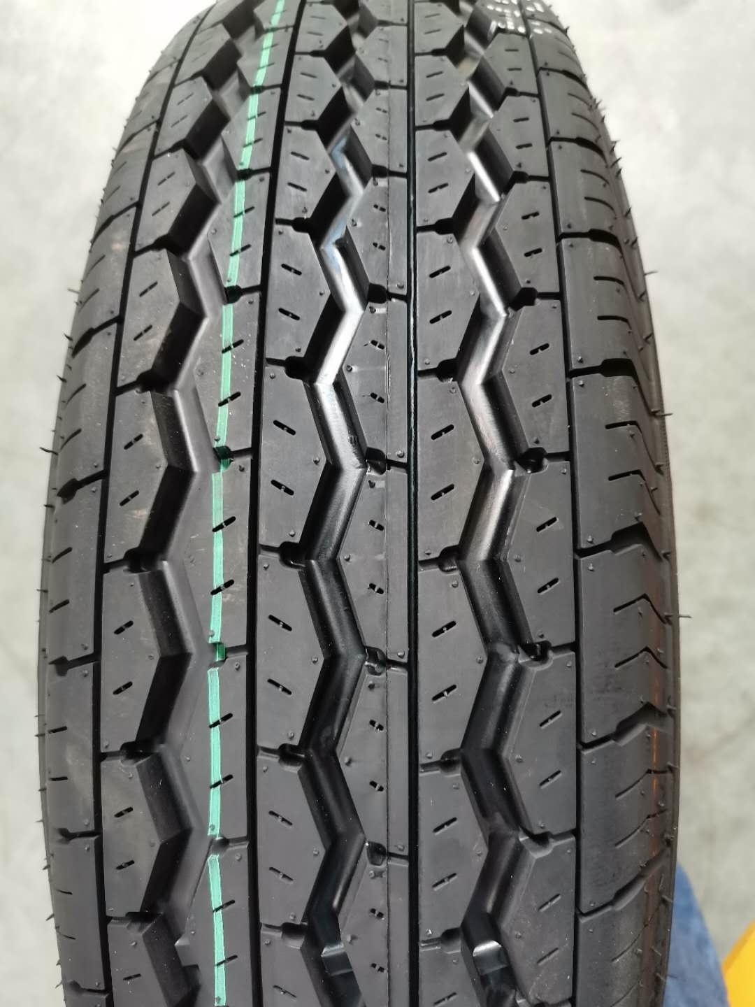 alloy wheel rim and tyres TERAFLEX ZEXTOUR Brand Chinese tyres 165/65R13 at tyre