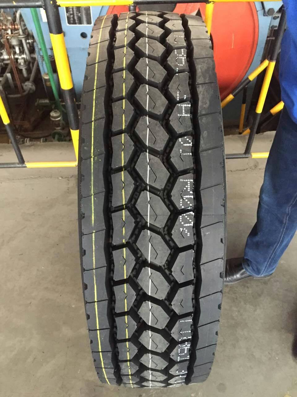 LANDY BRAND Malaysian rubber truck tyre manufacturer wholesale semi truck tires 295/75/22.5 Truck Radial Tire